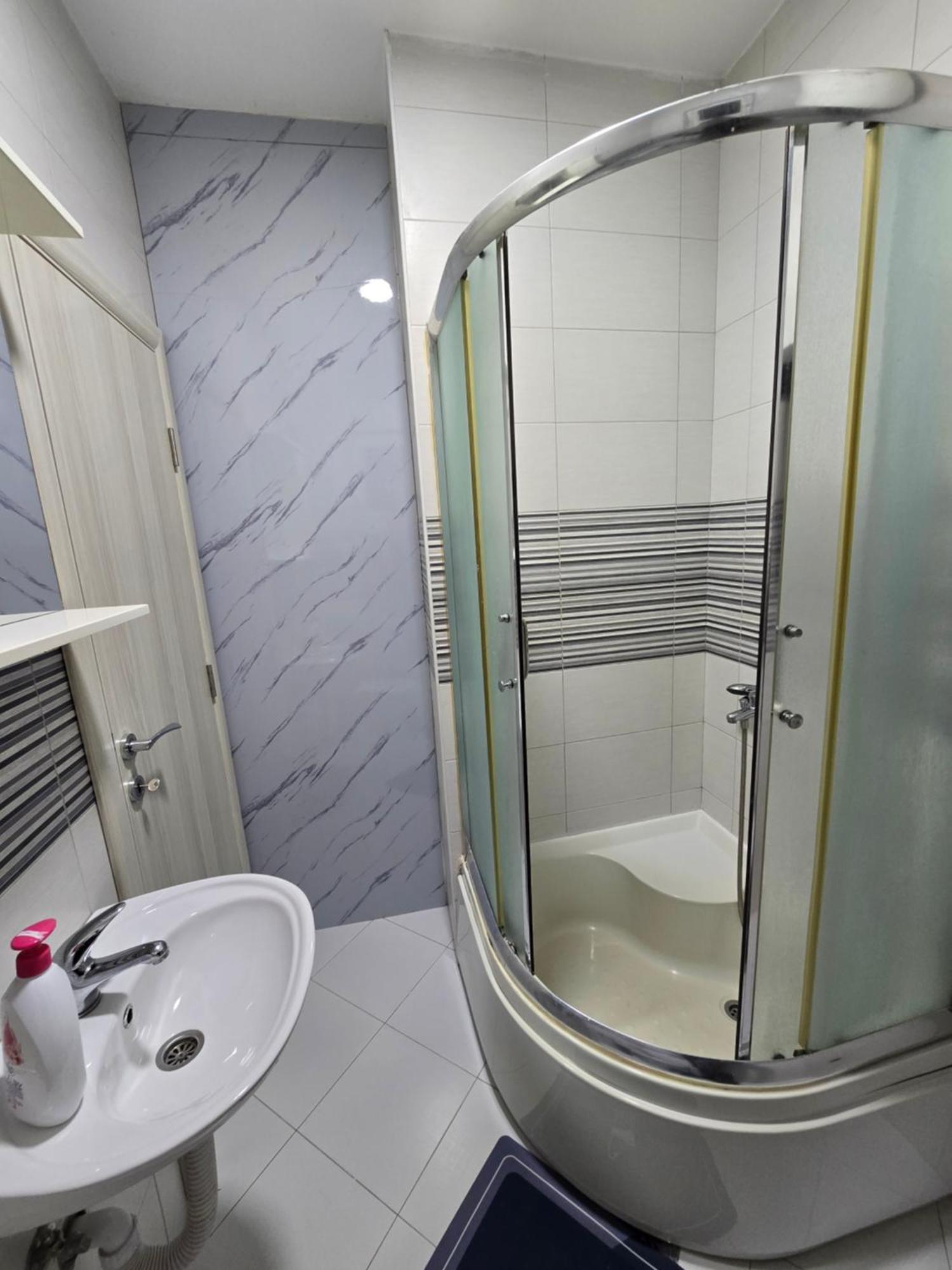 פודגוריצה Apartman Tolosi מראה חיצוני תמונה